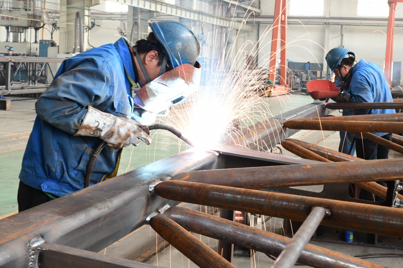 2021年5月七，陜建機股份舉辦為期6個(gè)月的“學(xué)黨史建功‘十四五’ 開(kāi)新局奮進(jìn)新征程”為主題的勞動(dòng)競賽1_副本.jpg